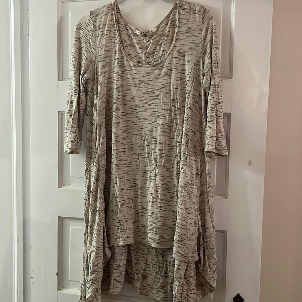 Max studio high low tunic